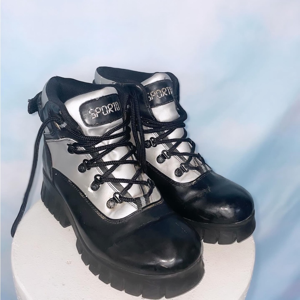 Women’s combat snow boots